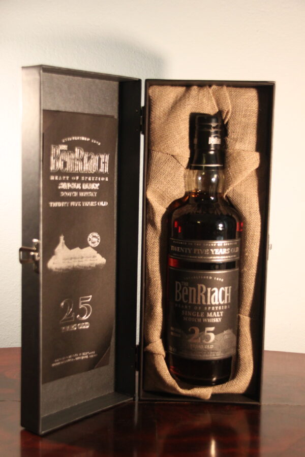 Benriach 25 Year Old Single Malt Whiskey, 70 cl, 50 % Vol. (Whisky), Schottland, Speyside, 