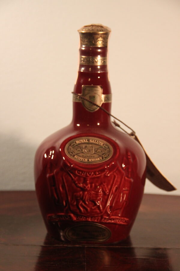 Royal Salute 21 Years Old The Ruby Flagon, 70 cl, 40 % Vol. (Whisky), Schottland, 