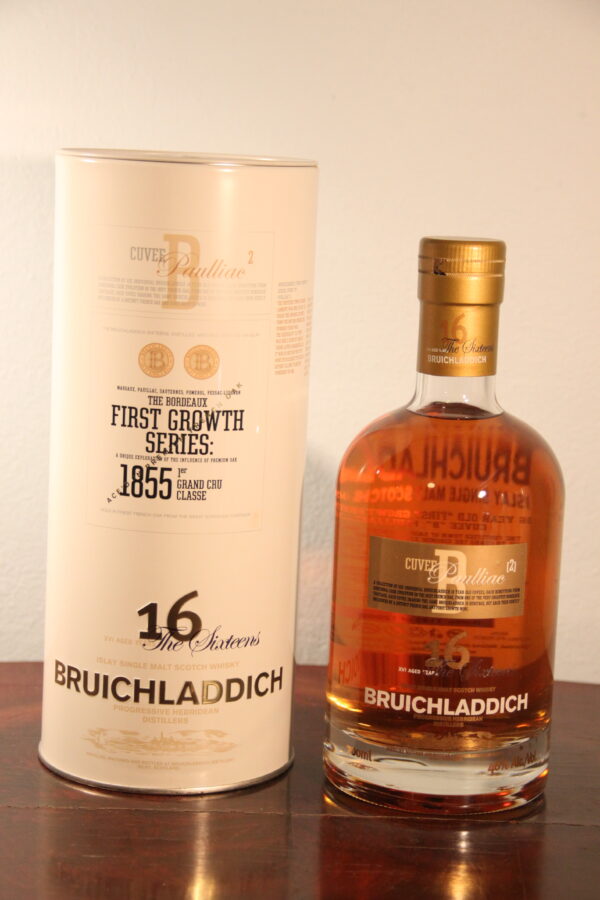 Bruichladdich 16 Years Old «The Sixteens» Cuvée B Pauillac[2] 1996/2008, 70 cl, 46 % Vol. (Whisky), Schottland, Isle of Islay, Basierend auf dem Bruichladdich «The Sixteens» Bourbon Cask Aged kam im Jahr 2008 die Abfüllungsserie «First Growth» auf den Markt.  