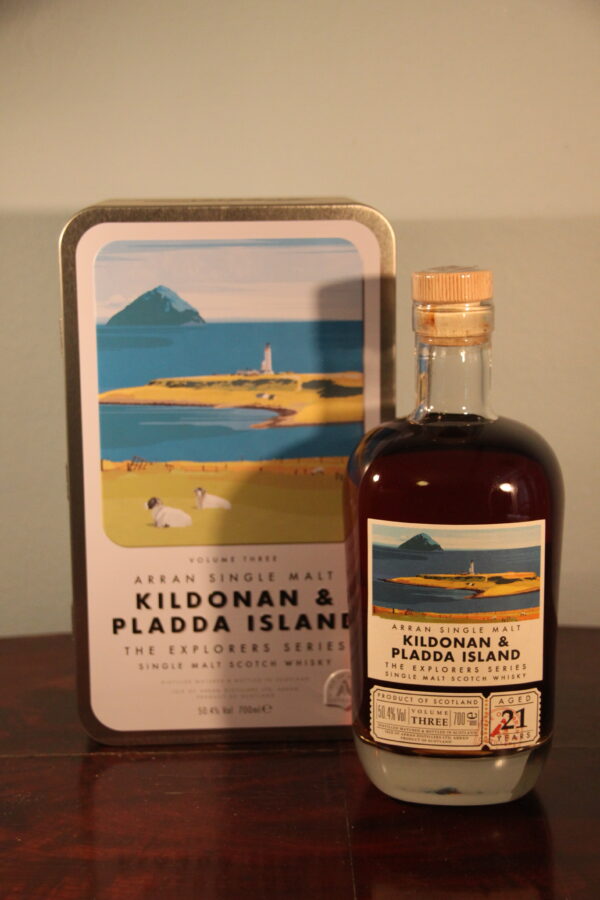 Arran 21 Years Old The Explorers Series - Volume 3 Kildonan & Pladda Island 1999/2020, 70 cl, 50.4 % Vol. (Whisky), Schottland, Isle of Arran, This is the third in the Explorers range focusing on the south of the island at Kildonan overlooking the small lighthouse island of Pladda. This limited release is 21 years old, matured in Sherry Butts, Puncheons and Ruby Port Pipes and bottled at 50.4% ABV