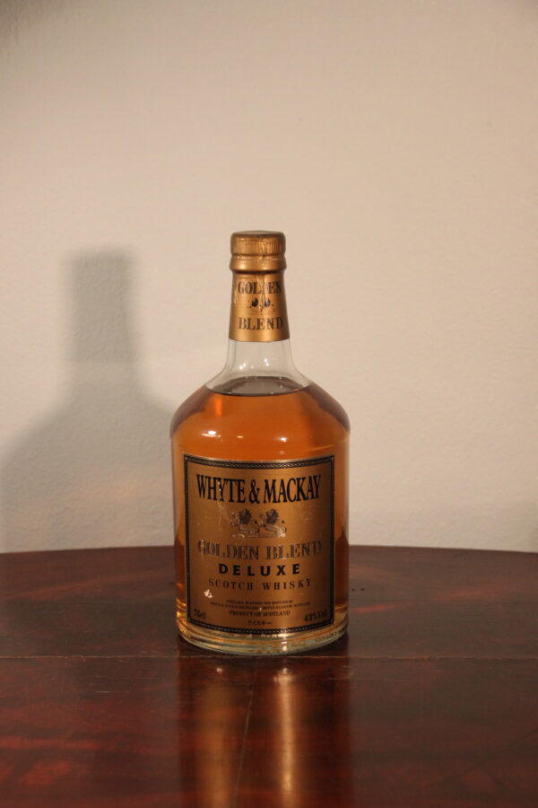 Whyte & Mackay Golden Blend Deluxe Scotch Whisky, 75 cl, 43 % Vol., Schottland, No box. bottle label dammaged