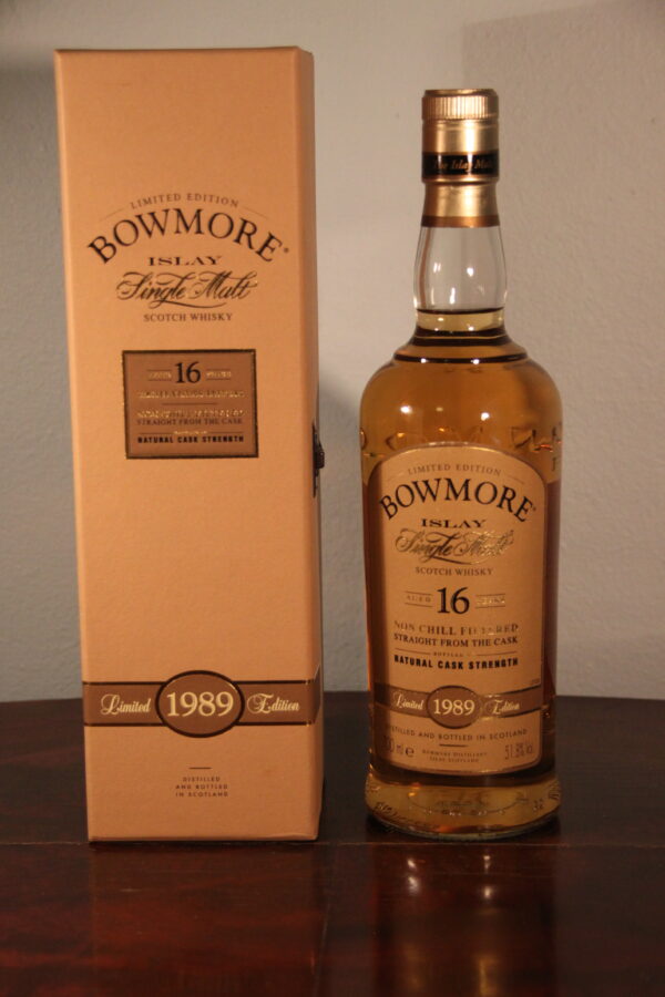 Bowmore 16 Years Old «Limited 1989 Edition» 1989/2005, 70 cl, 51.8 % Vol. (Whisky), Schottland, Isle of Islay, 