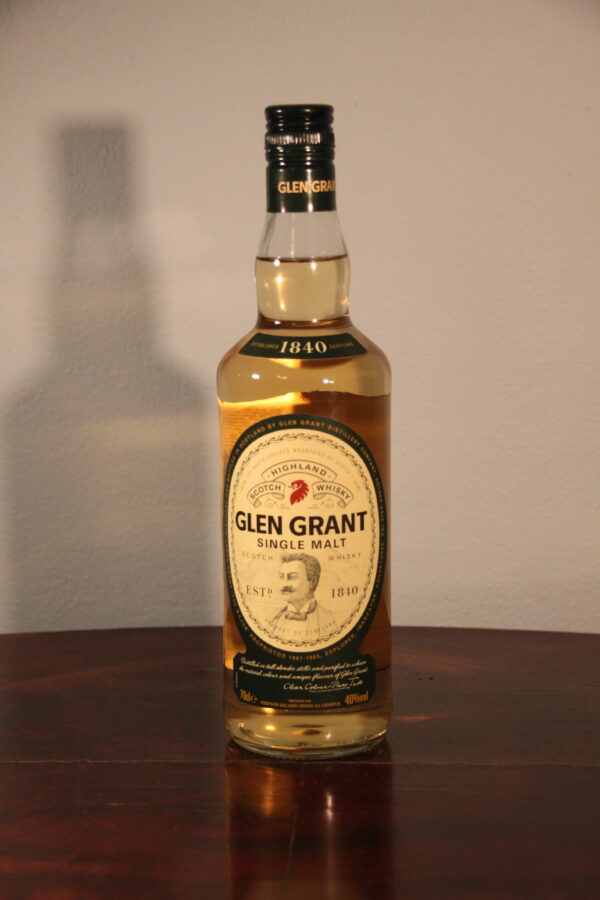Glen Grant Single Malt, 70 cl, 40 % Vol. (Whisky), Schottland, Speyside, 