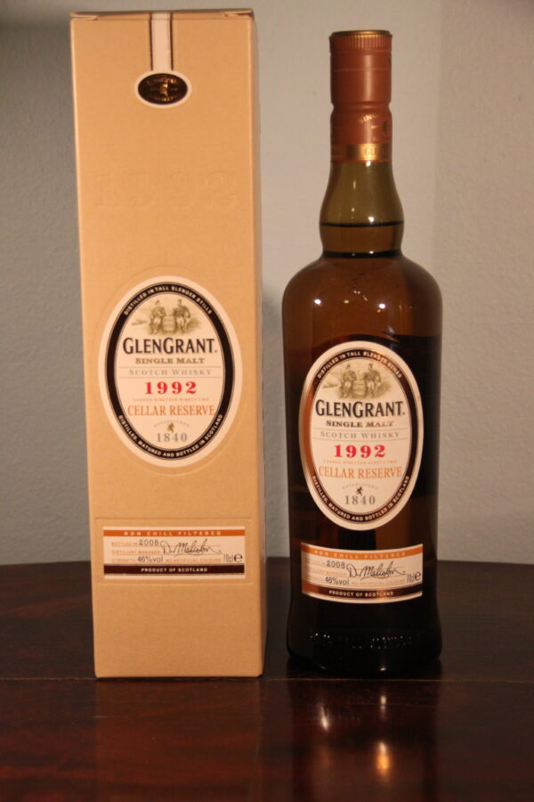 Glen Grant 16 Year Old Cellar Reserve 1992/2008, 70 cl, 46 % Vol. (Whisky), Schottland, Speyside, Number of bottles: 13542