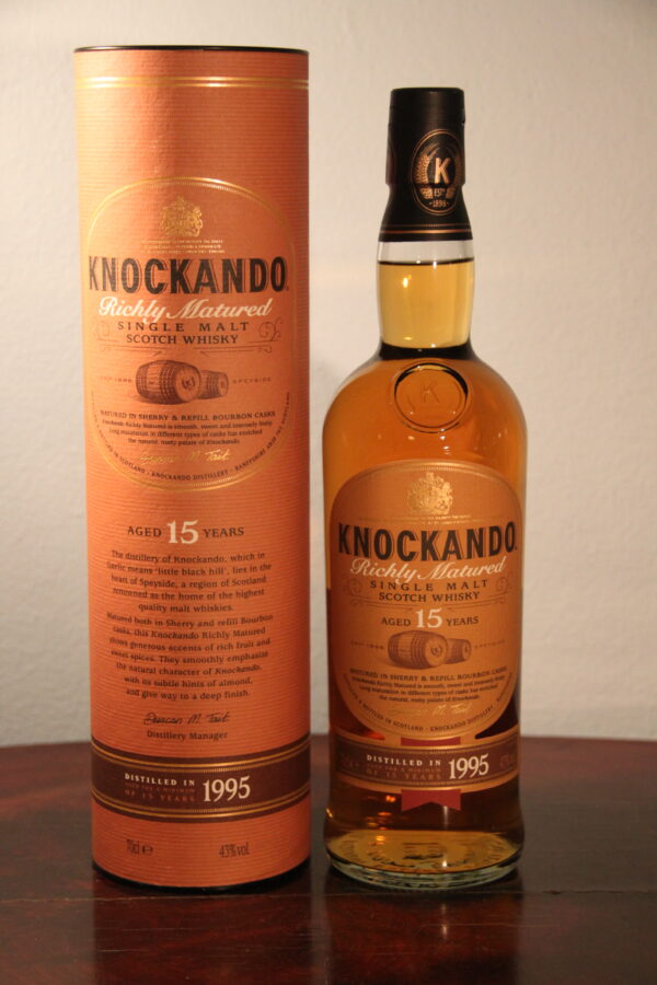 Knockando 15 Years Old Richly Matured 1995/2010, 70 cl, 43 % Vol. (Whisky), Schottland, Speyside, 