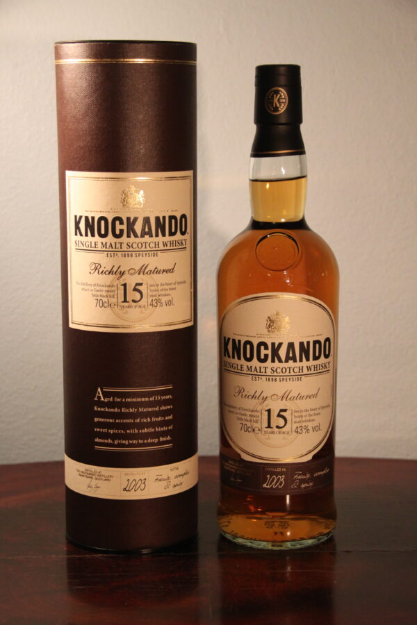 Knockando 15 Years Old Richly Matured 2003/2018, 70 cl, 43 % Vol. (Whisky), Schottland, Speyside, 