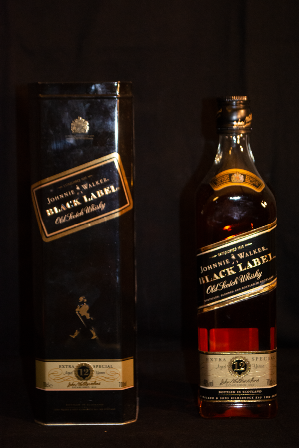 Johnnie Walker 12 Years Old Black Label «Extra Special», 70 cl, 40 % vol (Whisky)