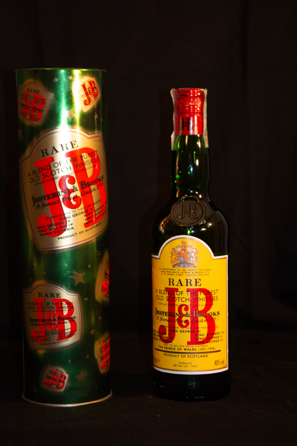 J&B Justerini & Brooks Rare Blended Scotch Whisky, 70 cl, 40 % Vol., Schottland, Speyside, 