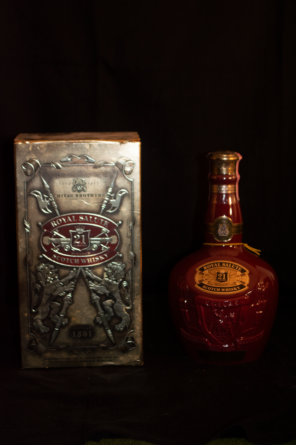 Chivas Regal Royal Salute 21 Years Old The Ruby Flagon, 70 cl, 43 % Vol. (Whisky), Schottland, 