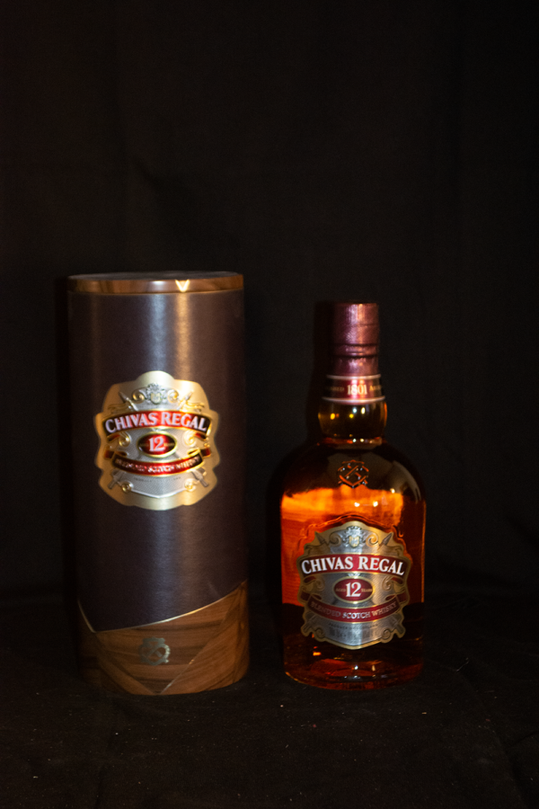 Chivas Regal 12 ans  Blended Scotch Whisky , 70 cl, 40 % Vol., Schottland, 