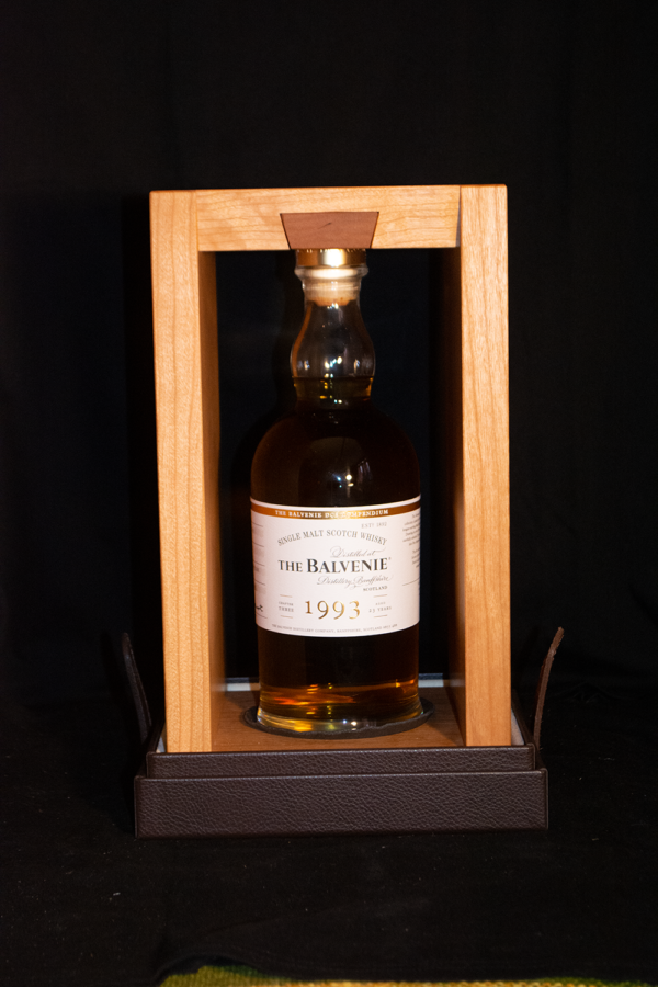 Balvenie 23 Years Old DCS Compendium - Chapter Three 1993, 70 cl, 51.9 % Vol. (Whisky), Schottland, Speyside, Destilliert: 1993 Abgefllt: 2017 Fass Nummer: 11621 Anzahl Flaschen: 213