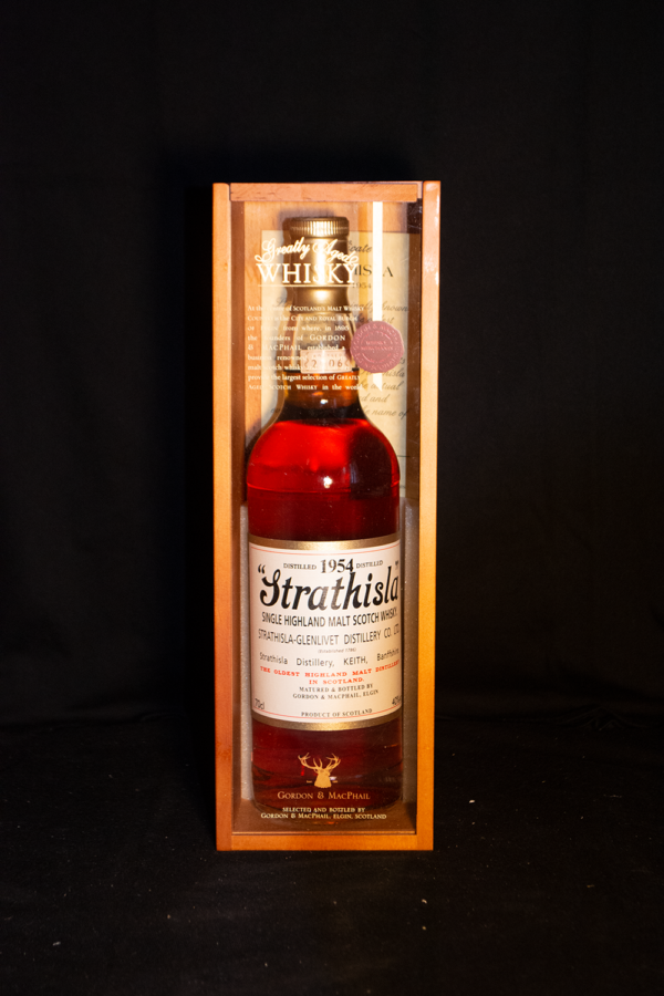 Gordon & Macphail, Strathisla 52 Years Old Licensed Bottling 1954/2006, 70 cl, 40 % Vol. (Whisky), Schottland, Speyside, 