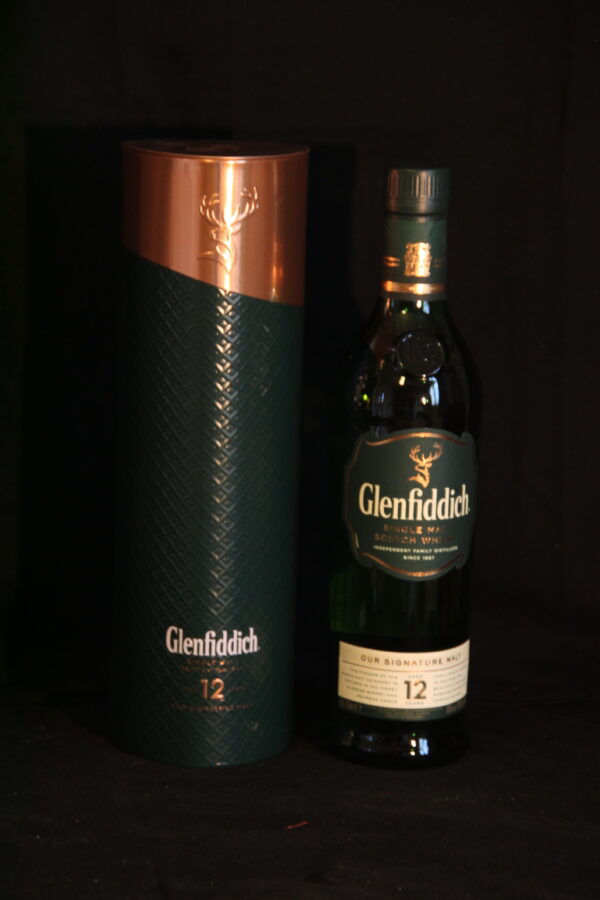 Glenfiddich 12 Years Old Our Signature Malt, 70 cl, 40 % Vol. (Whisky), Schottland, 