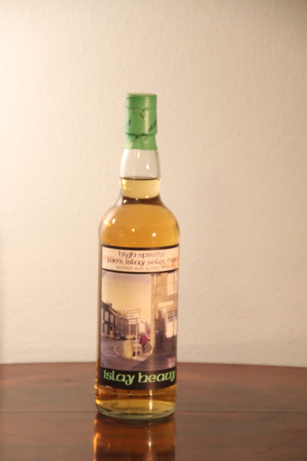 High Spirits Collection 18 Years Old 100% Islay Selection Islay Heavy 1989/2007, 70 cl, 46 % Vol. (Whisky), Schottland, HSC 100% Islay Selection is a selection of malts from the Isle of Islay, denoted on a peat-smoke scale as Islay Hevy.  This fine blend consists of 90% Bowmore 1989 and 10% Laphroaig 1989 single malts. Produced and bottled in S`ozia with no added coloring and not cold filtered.  A collector`s item looking for a new owner.