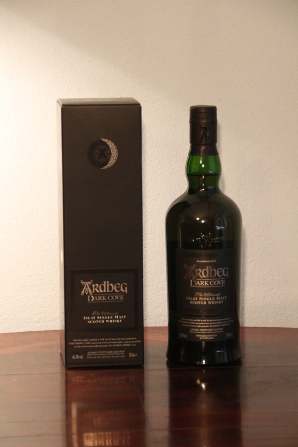 Ardbeg Dark Cove Single Malt Whisky Limited Edition 46.5 % vol, 70 cl Whisky