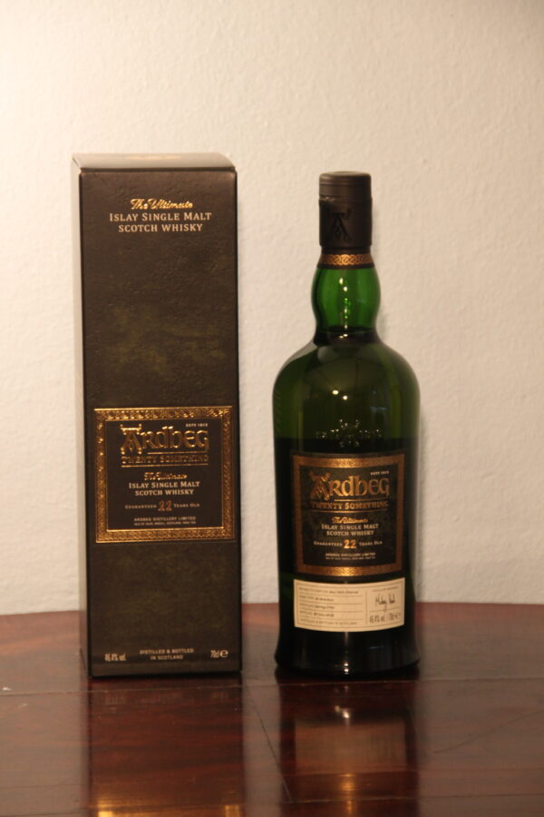 Ardbeg TWENTY SOMETHING 1996/2018 22 Years Old Committee Member, 70 cl, 46.4 % Vol. (Whisky), Schottland, Isle of Islay, 1996 distilled and 2018 bottled Ardbeg aged in bourbon casks for 22 years. This is the third installment of Ardbeg Twenty Something, a series reserved for members of The Committee, a club for fans of the distillery.