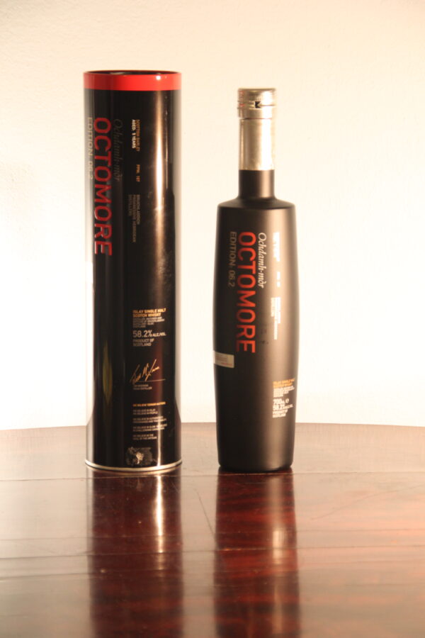 Bruichladdich Octomore dition 06.2  Limousin 167 PPM  2009/2014, 70 cl, 58.2 % Vol. (Whisky), Schottland, Isle of Islay, 
