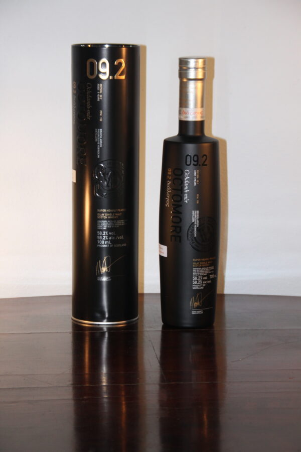 Bruichladdich Octomore Edition 09.2 «διάλογος / 156 PPM» 2012, 70 cl, 58.2 % Vol. (Whisky), Schottland, Isle of Islay, 