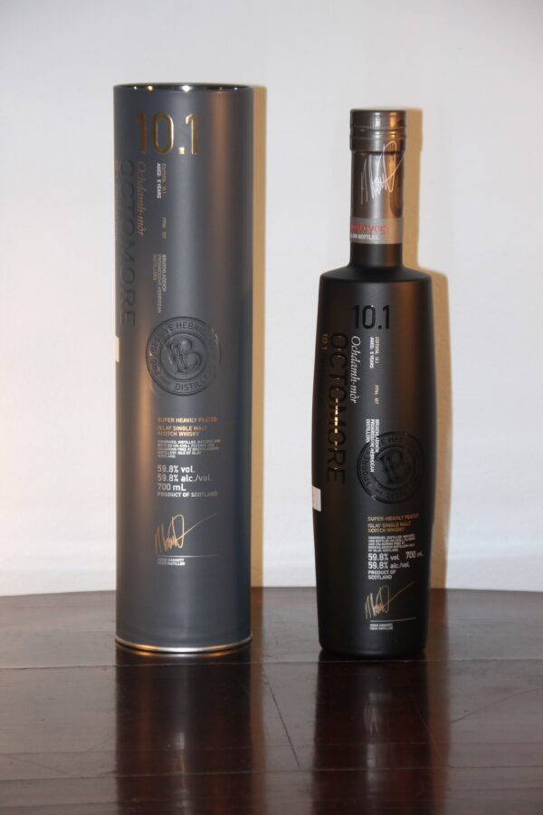 Bruichladdich Octomore Edition 10.1 διάλο? 107 ppm 2013/2019, 70 cl, 59.8 % Vol. (Whisky), Schottland, Isle of Islay, 