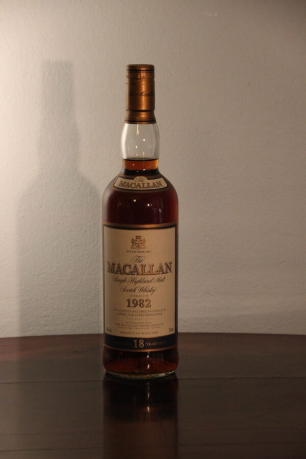 Macallan 18 Years Old Single Highland Malt Scotch Whisky 1982/2000, 70 cl, 43 % Vol., Schottland, Speyside, No box
