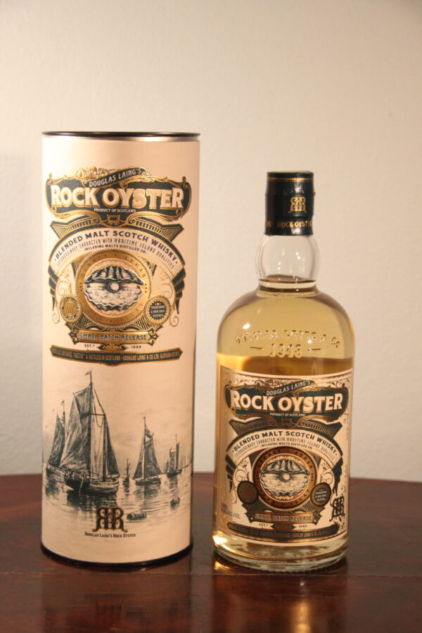 Douglas Laing & Co. Rock Oyster «Small Batch Release», 70 cl, 46.8 % Vol. (Whisky), Schottland, Beinhaltet Malt Whiskies von den schottischen Inseln Jura, Islay, Arran und den Orkneys.