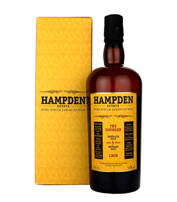 Hampden Estate 5 Years 2016 'The Younger' LROK Jamaican Rum, 70 cl, 47 % Vol., , Hampden Estate The Younger schmeckt frisch und fruchtig, ein lebhafter Ausdruck von Hampden Estate.  Obwohl er für einen kürzeren Zeitraum gereift ist, hat dieser 5-jährige Hampden viel Persönlichkeit und verkörpert wirklich den Hampden-Stil.  Hergestellt aus der Marke LROK, die 1952 geschaffen wurde und deren Name für Light Rum Owen Kelly steht, kombiniert The Younger die aromatische Intensität, die durch die tropische Alterung verliehen wird, und die Frische eines jungen, fruchtigen Rums.  Es 