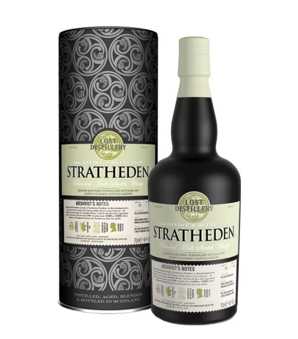 The Lost Distillery Company STRATHEDEN Archivist's Selection Blended Malt Scotch Whisky, 70 cl, 46 % Vol., Schottland, Lowlands, Stratheden Archivist ist eine Malzmischung mit süssen Noten (Karamell und Fruchtkuchen), die sich zu intensiveren Aromen von Jod und Gewürzen entwickeln. Die Destillerie Stratheden wurde 1829 von Alexander Bonthrone in den Lowlands in der Nähe von Fife gegründet. Nach der Rezession und dem Verbot schloss es 1926 endgültig seine Pforten.  Die Lost Distillery Company hat es sich zur Aufgabe gemacht, die Stile schottischer Single Malts zu reproduzieren, die während der zahlreichen Destillerieschlie
