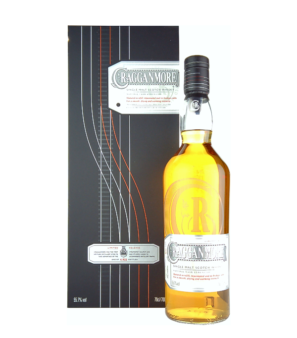 Cragganmore Special Release 2016, 70 cl, 55.7 % Vol. (Whisky), Schottland, Speyside, Die Destillerie wurde im Jahr 1869 von John Smith gegründet. Wie alle Whisky der Distillers Edition hat auch dieser Whisky eine zweite Reifung genossen.   NAS Whisky (No Age Statement) Abgefüllt: 2016      Auflage: 4932 Flaschen  