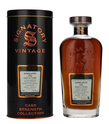 Signatory Vintage, GLENALLACHIE 12 Years Old 'Cask Strength Collection' 2008, 70 cl, 63.4 % Vol. (Whisky), Schottland, Speyside, This whiskey is part of Signatory Vintage`s Cask Strength Collection and is aged for 12 years in First Fill Sherry Butt.  Distilled: May 6, 2008 Bottled: February 16, 2021 Limited to 676 bottles worldwide.    Color: amber. Nose: Notes of plums, figs, cherries, dark chocolate, tobacco, cinnamon, oak.  Flavour: Intense, dried fruit, blueberries, plums, leather, tobacco, walnuts, coffee.  Finish: Long-lasting, spicy-sweet, slightly dry, dark fruits, nuts.
