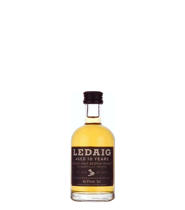 Tobermory Ledaig 10 Years Old RICH PEAT Single Malt Scotch Whisky  Sampler, 5 cl, 46.3 % Vol., Schottland, Mull, Der Ledaig Single Malt kommt von der Isle of Mull und wird in der Tobermory Distillery abgefüllt.  Diese Destillerie füllt ihre rauchigen Whiskies unter dem Label 'Ledaig' ab, die nicht getorften Abfüllungen werden unter der Marke 'Tobermory' angeboten.  Der Ledaig 10 Years Old ist ein naturbelassener und ungefärbter Whisky.      Nase: Intensives, rauchiges Aroma, leichte Süsse, Zitrus und Seetang. Geschmack: Trocken, torfig, rauchig, sehr fruchtig. Abgang: Mittellang, rauchiges Aroma, leichte T
