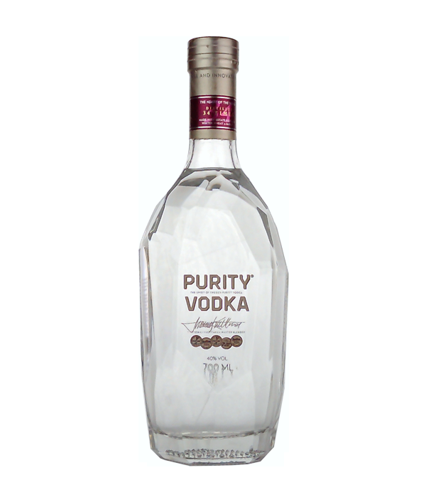 Purity Signature 34 Edition Organic Vodka, 70 cl, 40 % Vol., , Fleischig, geschmeidig, mild, jedoch mit Charakter. Es dominieren die mineralischen Noten sowie Umami und feine Noten nach weisser Schokolade, Vanille und Lakritze.  Kombiniert aus Erbe und Innovation, wurde der Purity Vodka in einem Destillierkolben in der Purity Vodka Destillerie des Schlosses von Ellingen im Süden von Schweden hergestellt. Purity Vodka hat ein einzigartiges Destillierkolbensystem speziell für die Wodkaproduktion entwickelt. Während der 34 Destillationen gehen 90 Prozent der F