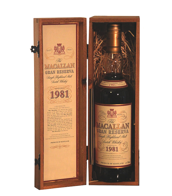Macallan 18 Year Old Gran Reserva 1981/1999, 70 cl, 40 % Vol. (Whisky), Schottland, Speyside, The Macallan 18 Years Old Gran Reserva 1981 Single Malt Whiskey has been carefully matured for at least 18 years and offers an exceptional experience with an alcohol content of 40%. The selection of the 1981 vintage gives this whiskey an exclusivity that makes it a sought-after choice among whiskey enthusiasts and collectors. Whether enjoyed on special occasions or treasured as a collector's item, this whiskey undoubtedly represents the height of luxury and sophistication in the world of whisk