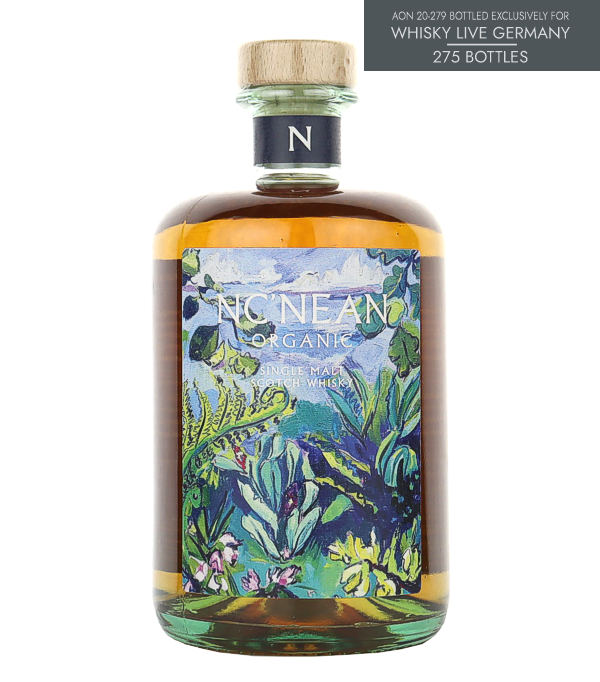 Nc'nean AON 20-279 �The Awakening Series 2025� by Kirsch Import, 70 cl, 59.3 % Vol. (Whisky), Schottland, Highlands, Avec la s�rie � The Awakening Series 2025 �, le Nc'nean AON 20-279 s'impose comme un ajout expressif � une s�rie ax�e sur le caract�re, l'individualit� et le vieillissement en f�ts modernes. Le 20-279 impressionne par un �quilibre harmonieux entre profondeur, �l�gance et ar�mes intenses.  Des notes de fruits m�rs, une douce saveur sucr�e et des �pices subtiles s'unissent pour cr�er une exp�rience gustative complexe qui se d�ploie lentement et persiste longuement en bouche. Puissant et pourtant t