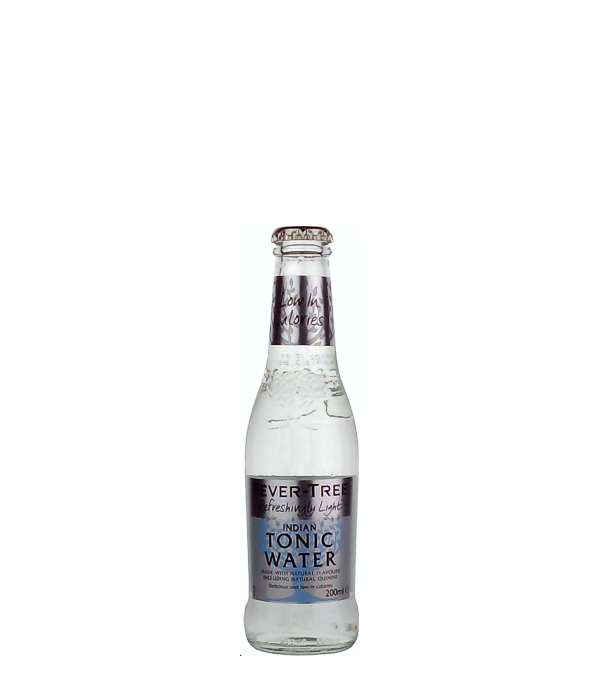 Fever Tree Refreshingly Light Tonic Water, 20 cl, 0 % Vol., , Fever-Tree Light Tonic Water is refined with the same plant extracts as our Premium Indian Tonic Water, but with added fructose. The light version contains 46% fewer calories and creates a balance to the bitter quinine thanks to the fructose used. The ideal partner for all types of gin and vodka is perfect for calorie-conscious connoisseurs who don`t want to compromise on taste.