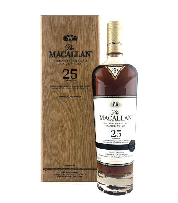 Macallan 25 Years Old Sherry Oak 2019 Release, 70 cl, 43 % Vol. (Whisky), Schottland, Speyside, The 2019 Macallan Sherry Oak 25 Year Old is part of The Macallan Sherry Oak range, which comprises a range of single malt whiskeys aged exclusively in hand-picked Jerez sherry oak casks to achieve an intriguing complexity. This particular single malt delivers an intense and full flavor character of citrus, dried fruit and wood smoke.  This outstanding single malt is aged exclusively for 25 years in Oloroso sherry seasoned oak casks from Jerez, Spain. Aged undisturbed in the same casks for a quar