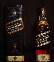 Johnnie Walker 12 Years Old Black Label «Extra Special» (Büchse #3) 40%vol, 70cl (Whisky)
